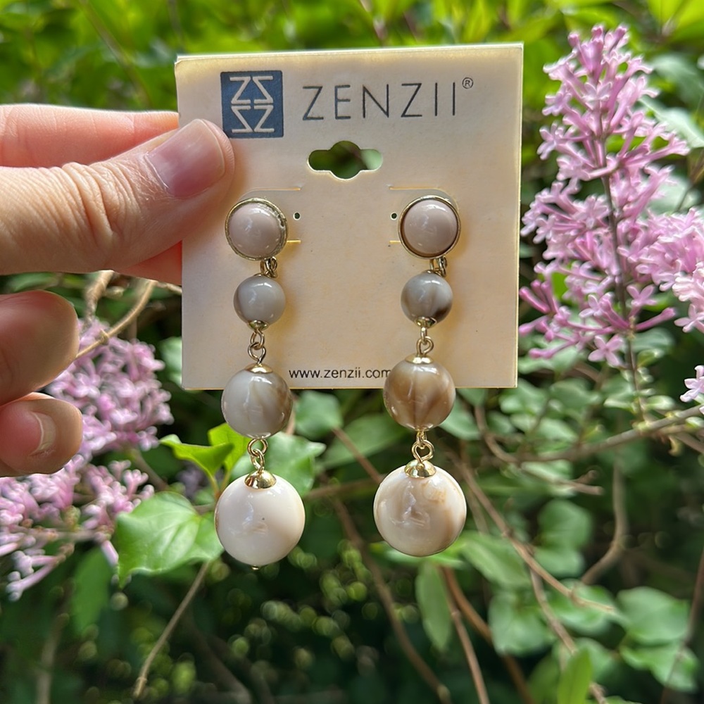 NWT. Zenzii dangling Pearl Earrings. - Picture 2 of 5